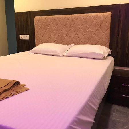 Taloja Midc Hotell Taloje Budrukh Exteriör bild