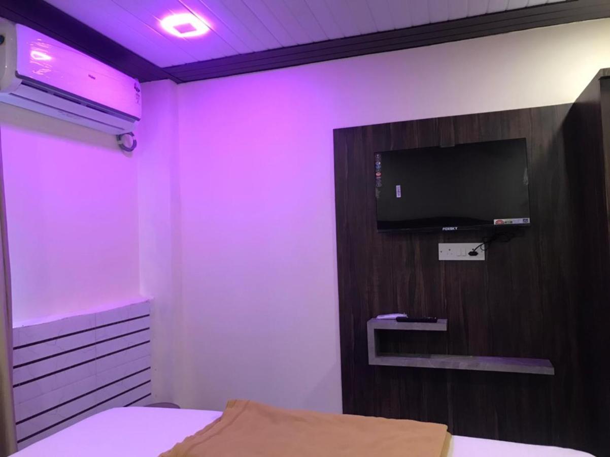 Taloja Midc Hotell Taloje Budrukh Exteriör bild